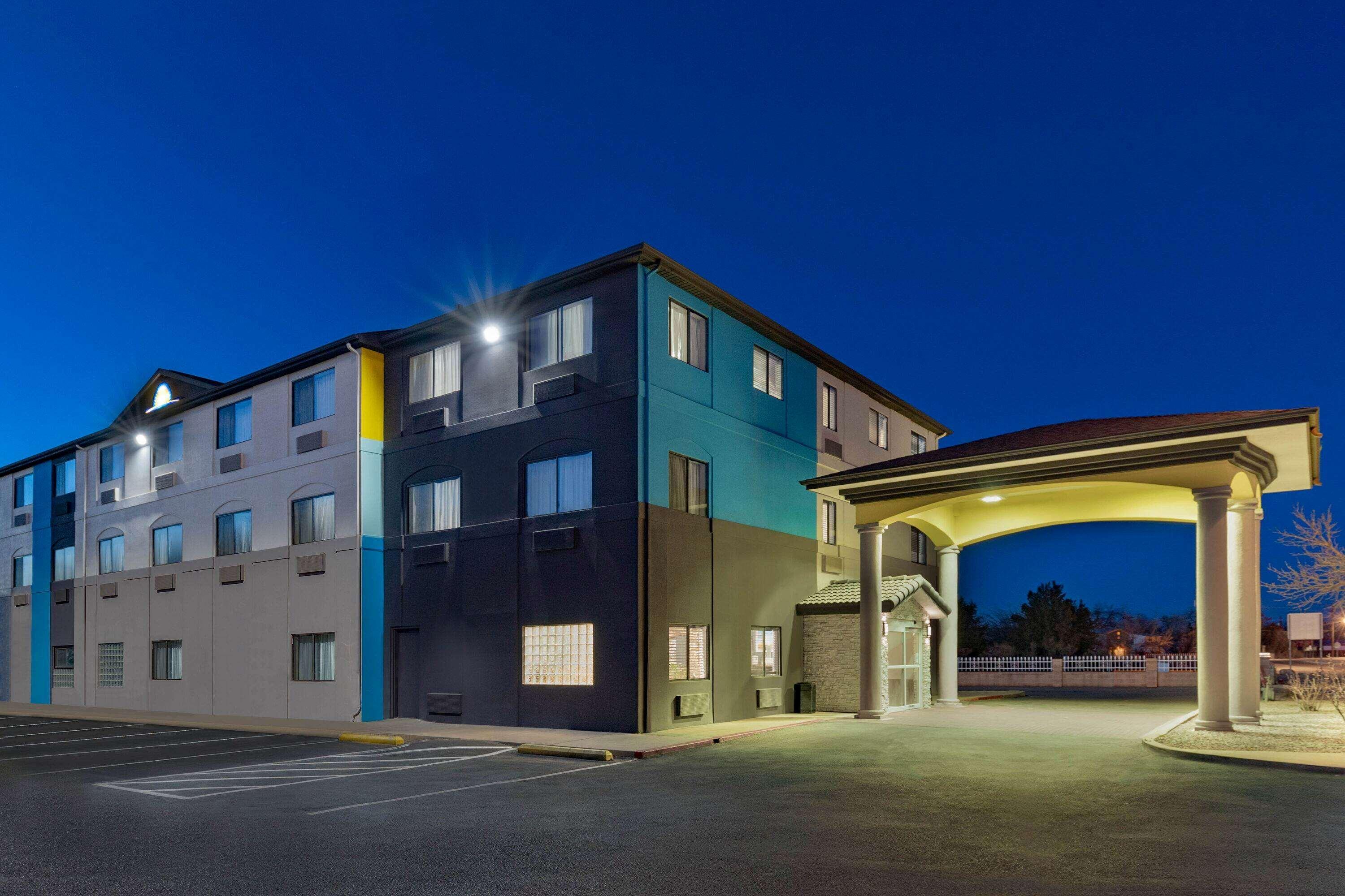 Days Inn By Wyndham Bernalillo Exterior foto